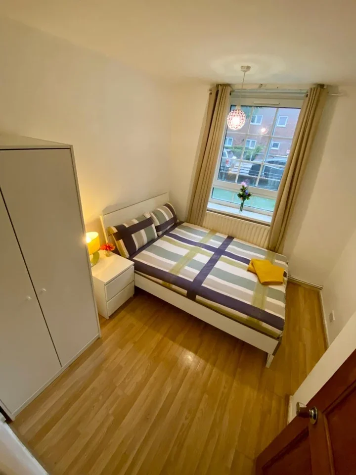 Flat Boyd Street in Greater London