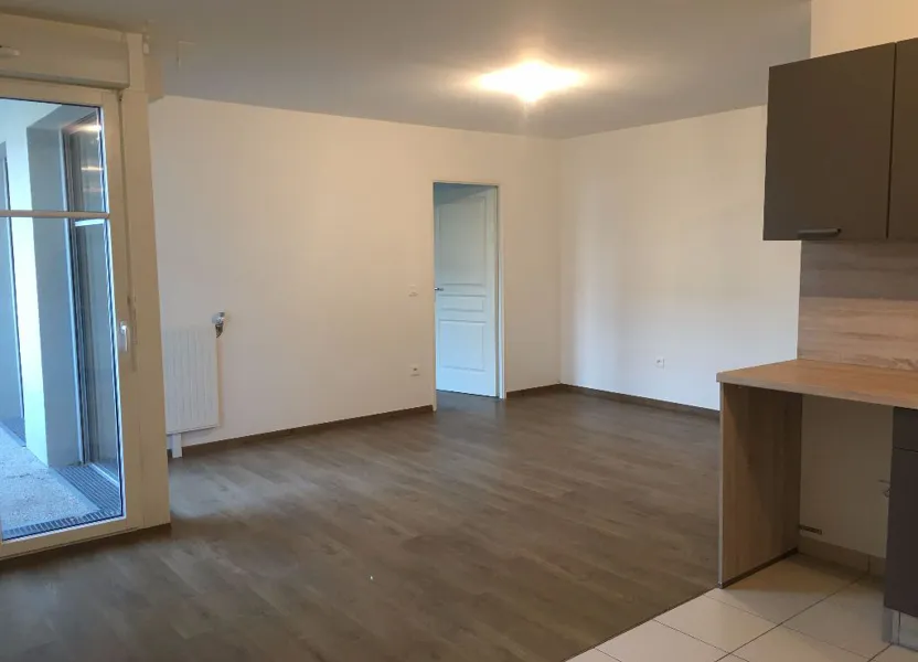 Flat Rue Charles de Gaulle in Orsay