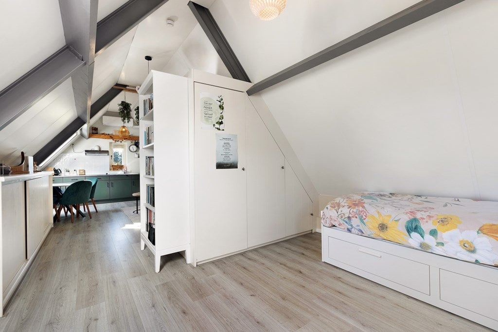 Twee-onder-één-kap te koop: Krommesteeg 1B, Ede