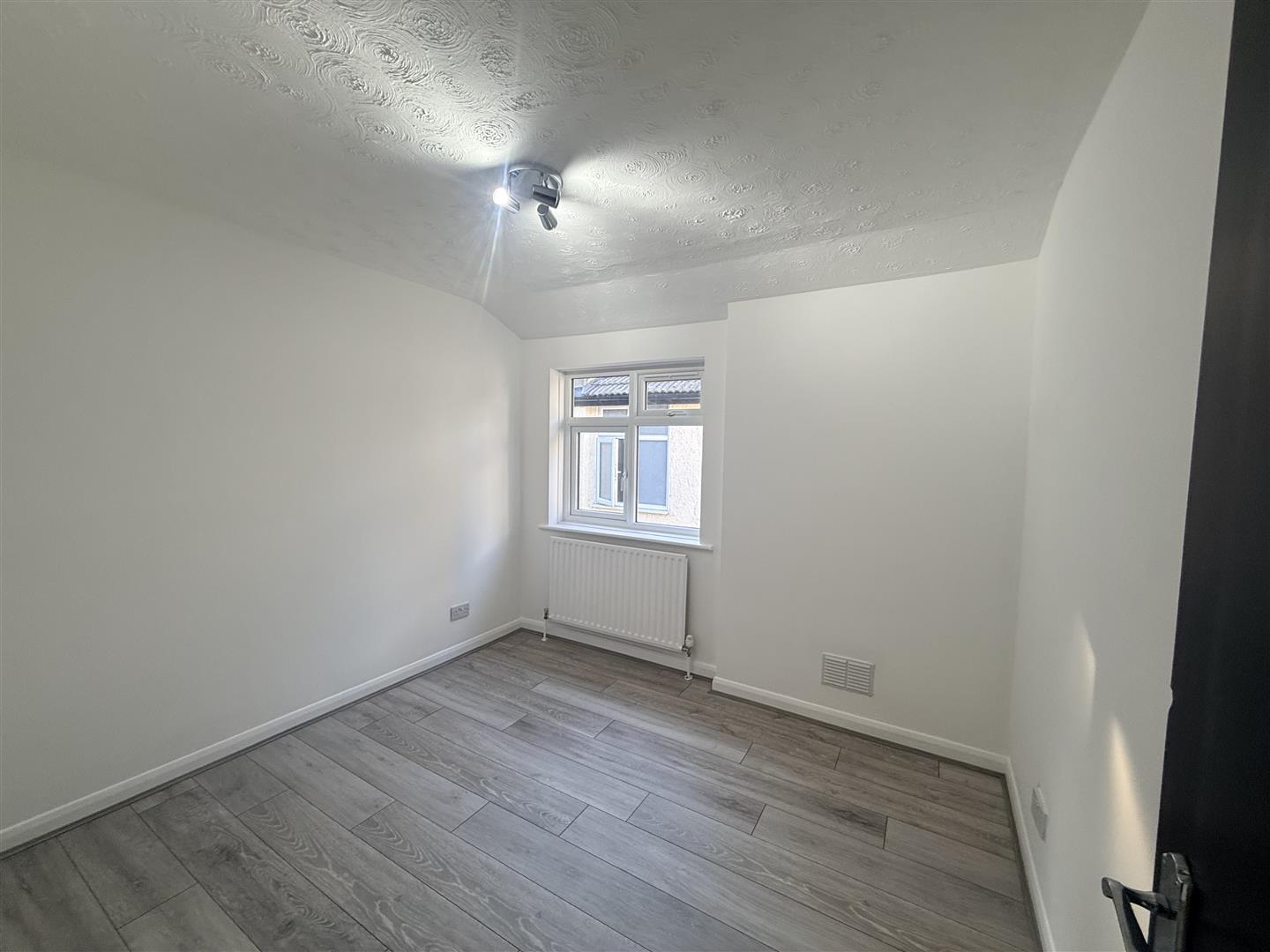 House Sandra Court in Greater London