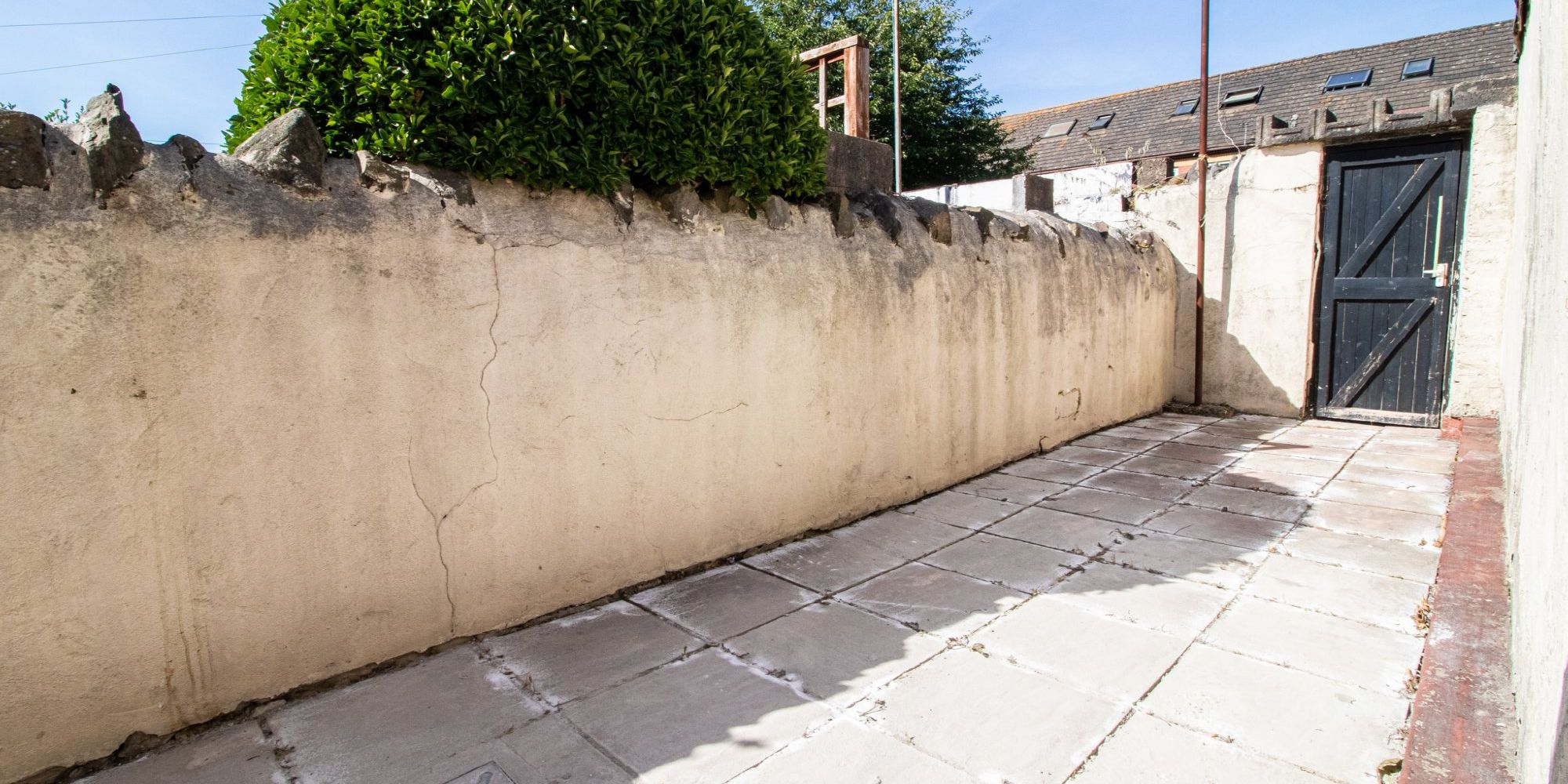 Flat Dinas Street in Cardiff