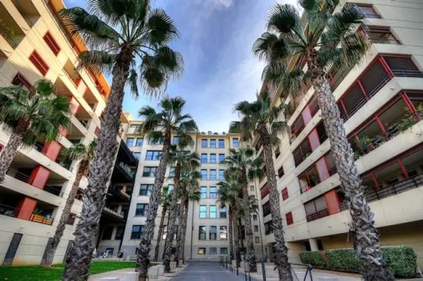 Flat Avenue Saint-Charles in Montpellier