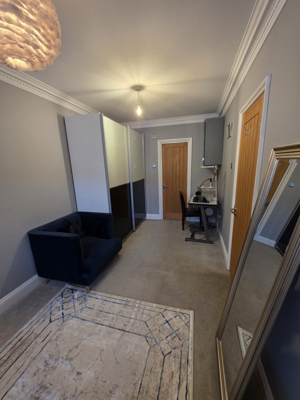 Room Rushcroft Road in Greater London