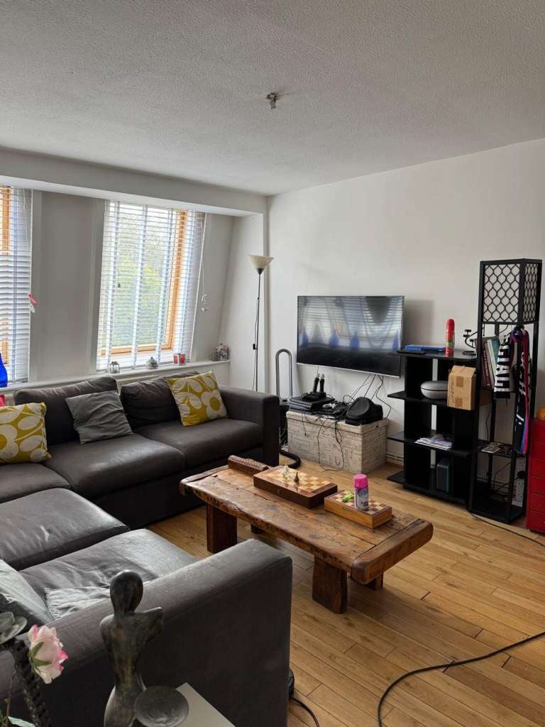 Flat Colville Square in Greater London