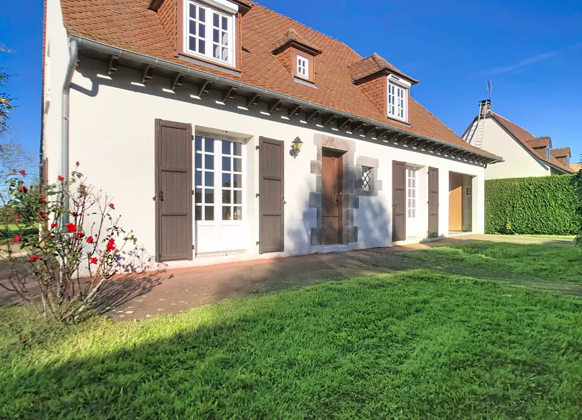 House Lotissement les Aygades in Arpajon-sur-Cère