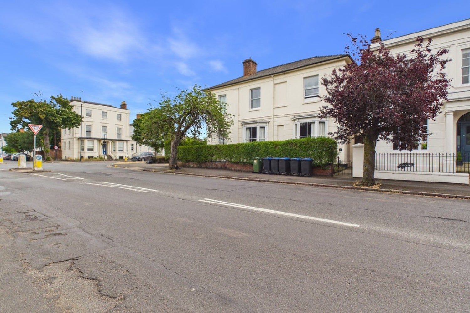 Flat New Street in Royal Leamington Spa