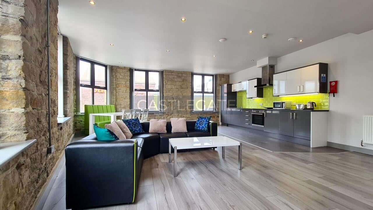 Flat Dundas Street in Kirklees