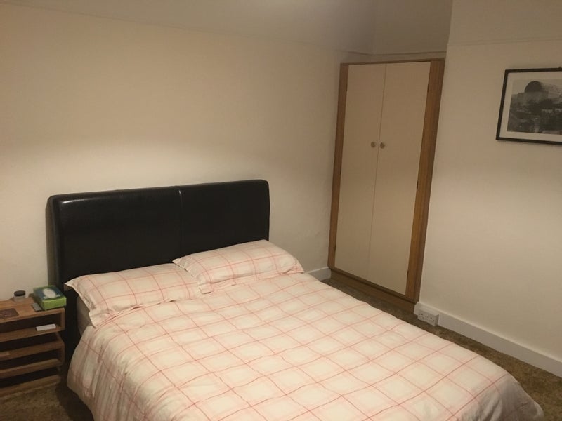 Room Watcombe Road in Greater London