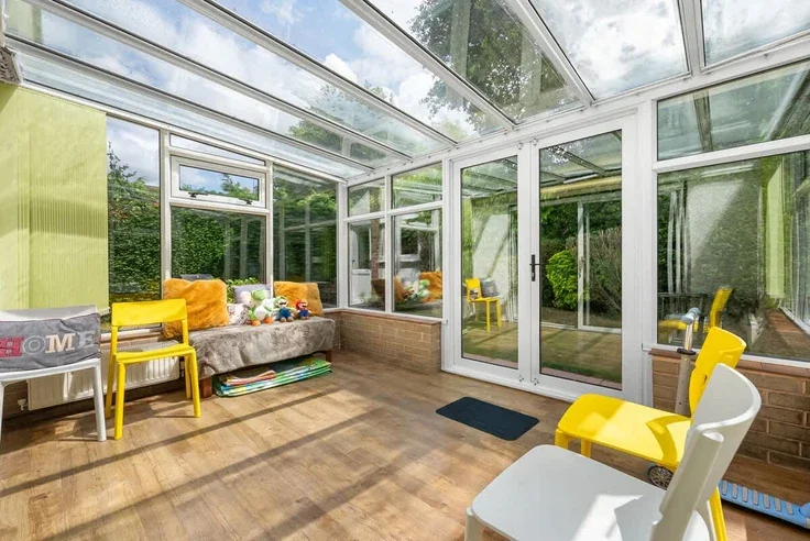 House Oakland Close in Metropolitan Borough of Solihull