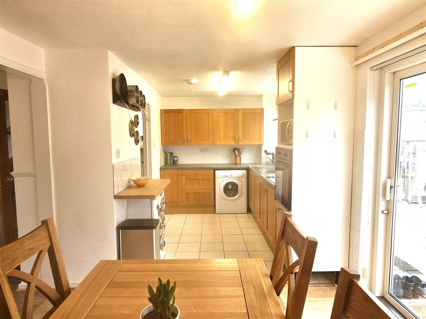 House Trenchard Avenue in Calne Without