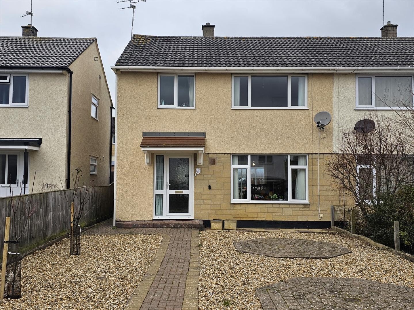 House Trenchard Avenue in Calne Without