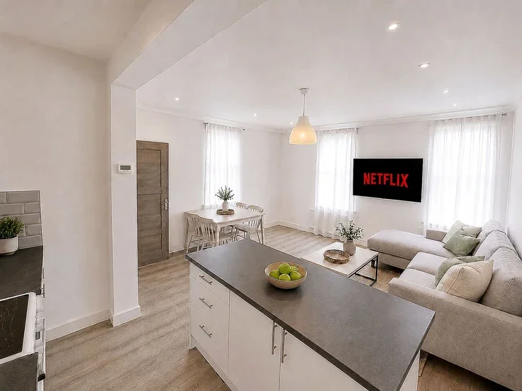 Flat Northolt Road in Greater London