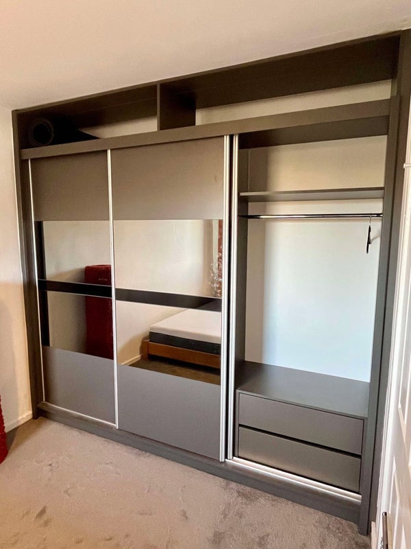 Room Winchester Avenue in Greater London