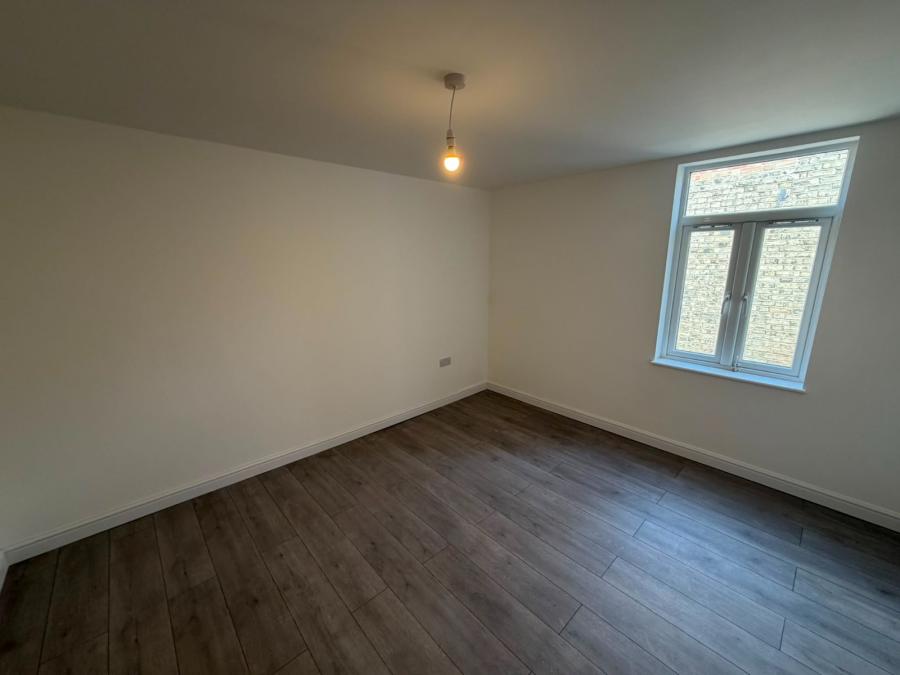 Flat Station Road in Clacton-on-Sea