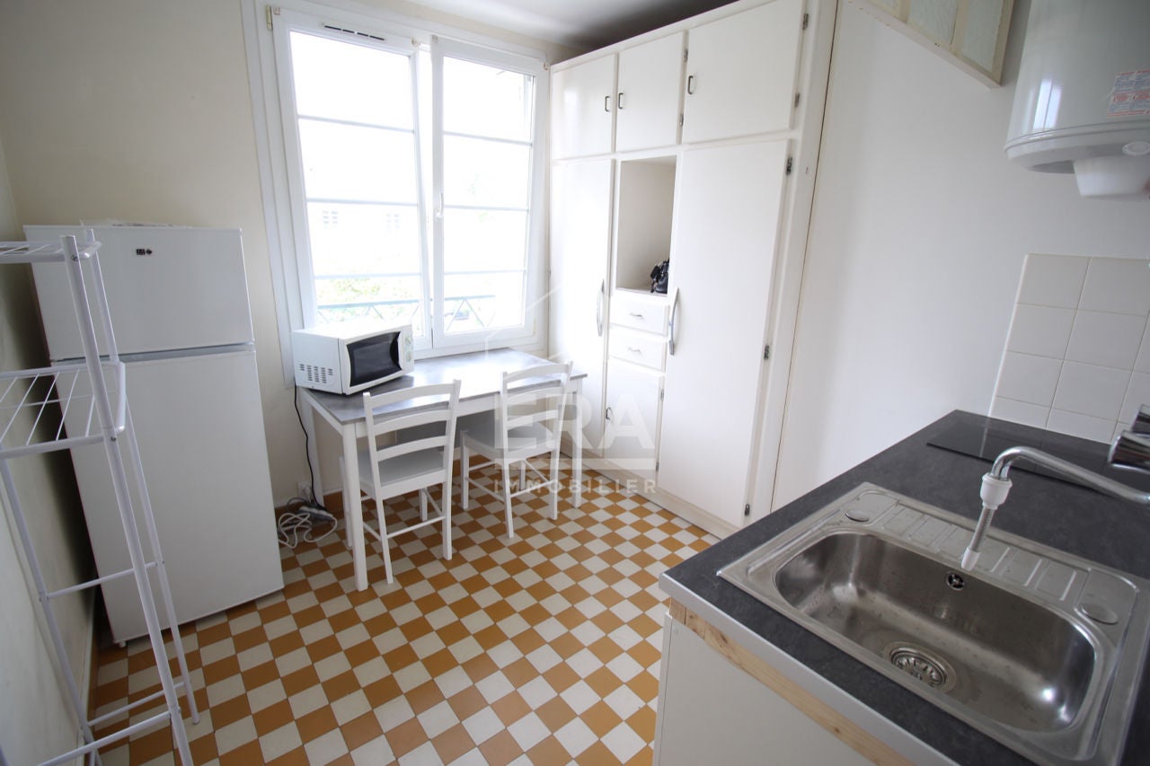 Flat Rue Leverrier in Caen