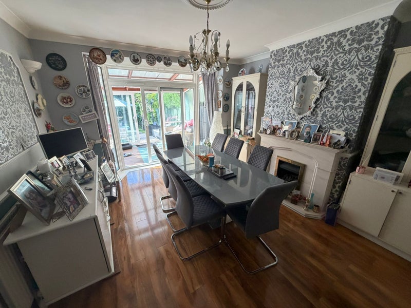Room Norval Road in Greater London