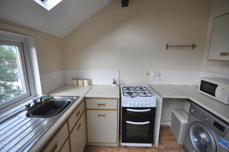 Flat Pennington Street in Leeds