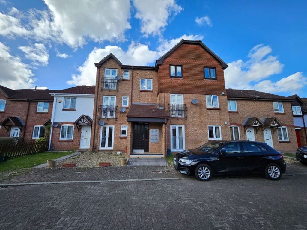Flat Burden Close in Bristol