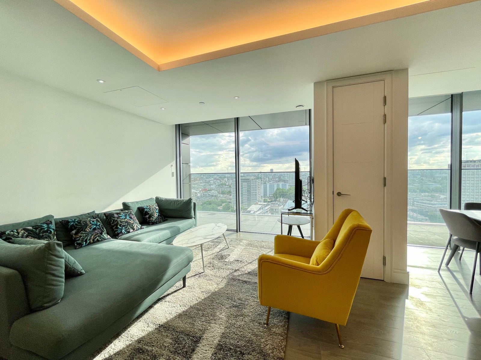 Flat Bollinder Place in London