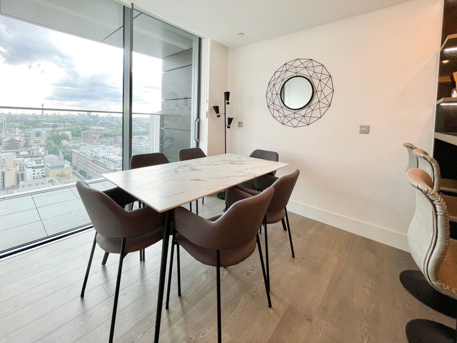 Flat Bollinder Place in London