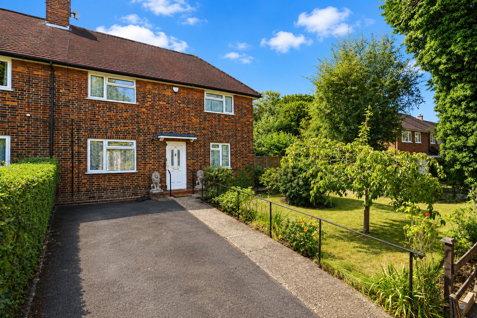House Drakes Drive in St Albans