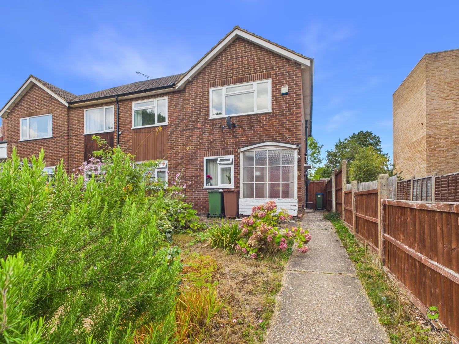 Flat Highview Road in Greater London