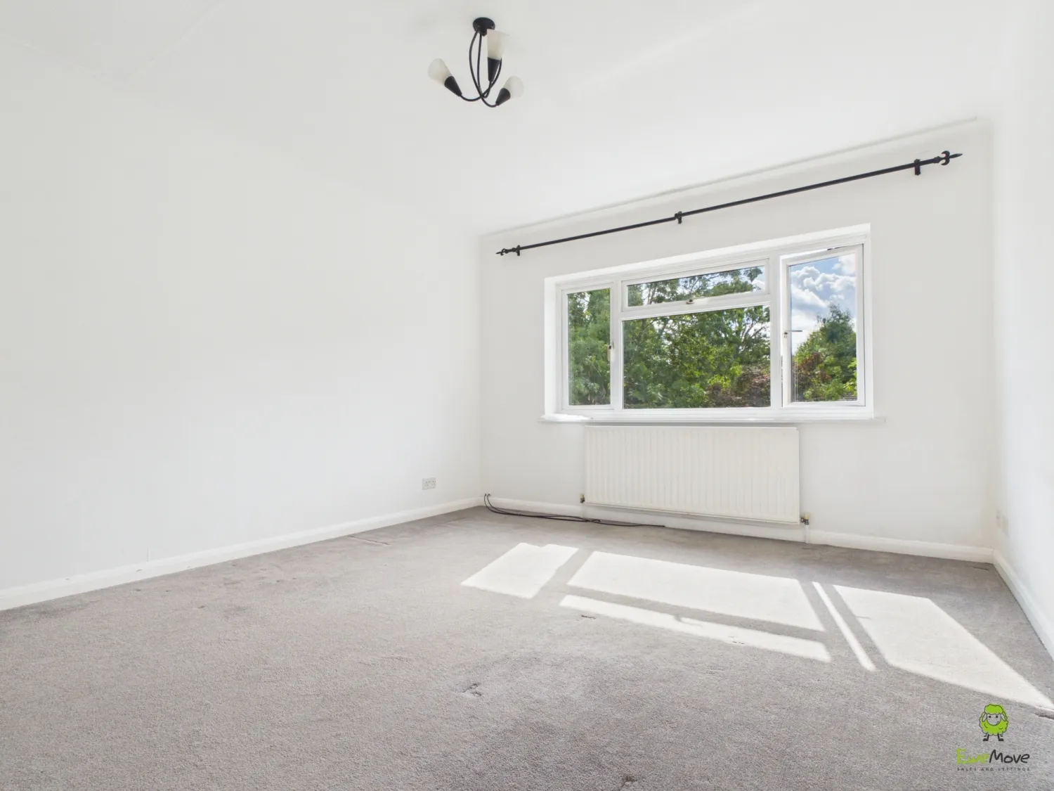 Flat Highview Road in Greater London