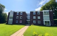 Flat Bramhall Lane in Bramhall
