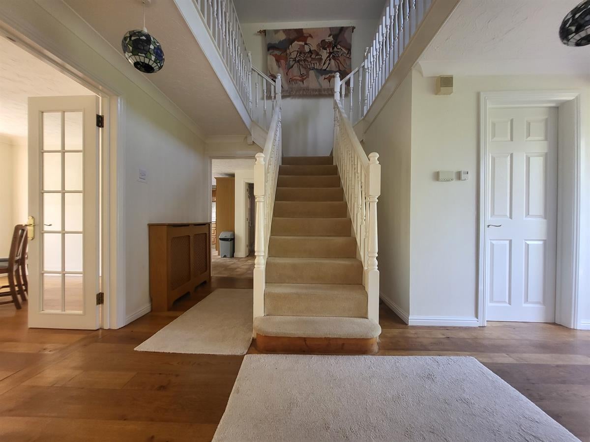 House Levitsfield Close in Monmouth