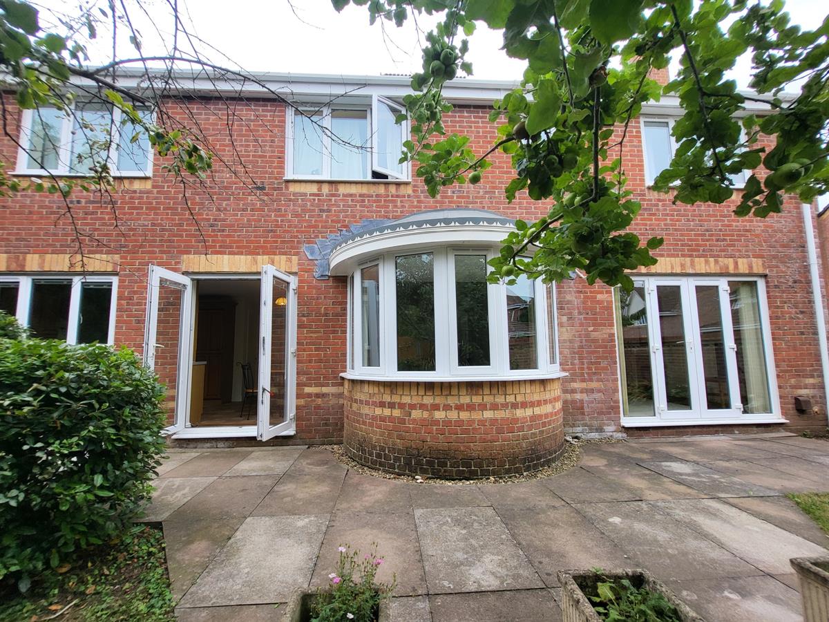 House Levitsfield Close in Monmouth