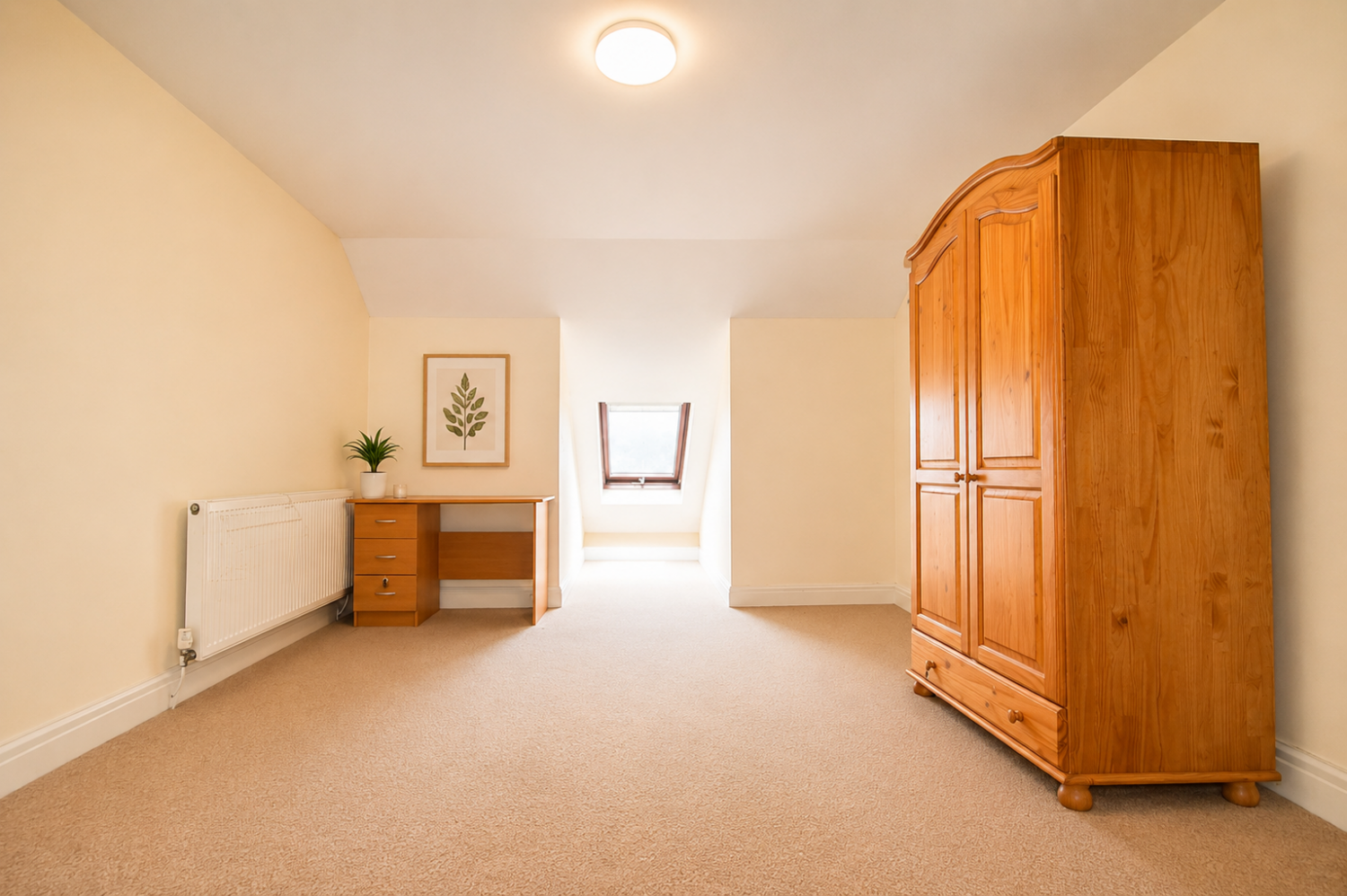 Flat Llanbleddian Gardens in Cardiff County