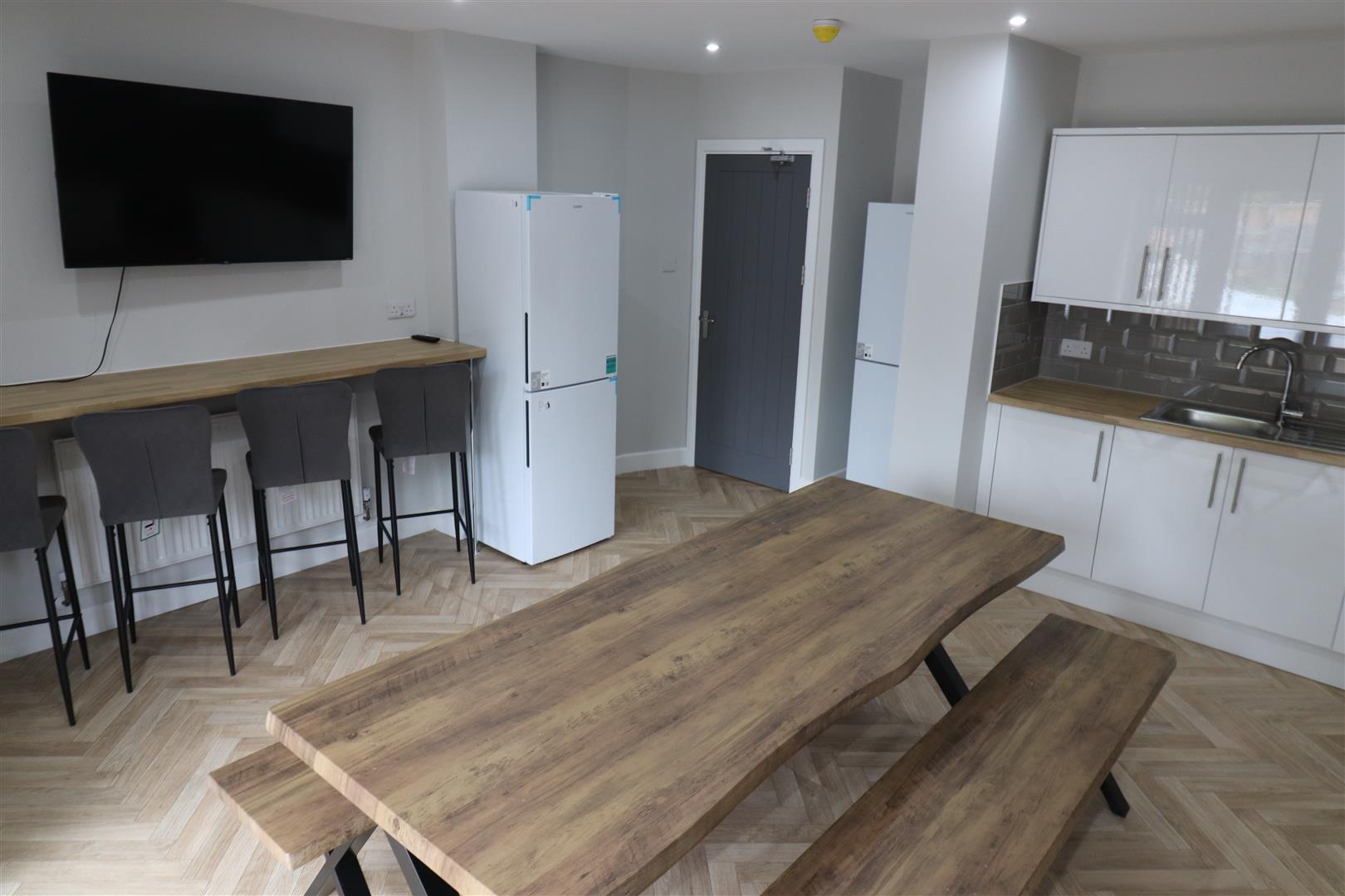 Flat Charter Avenue in Coventry