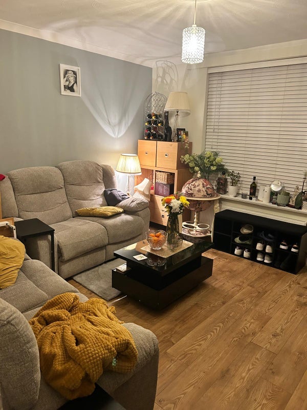 Room Horley Road in Greater London