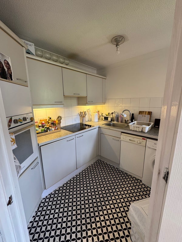 Room Bowman Mews in Greater London