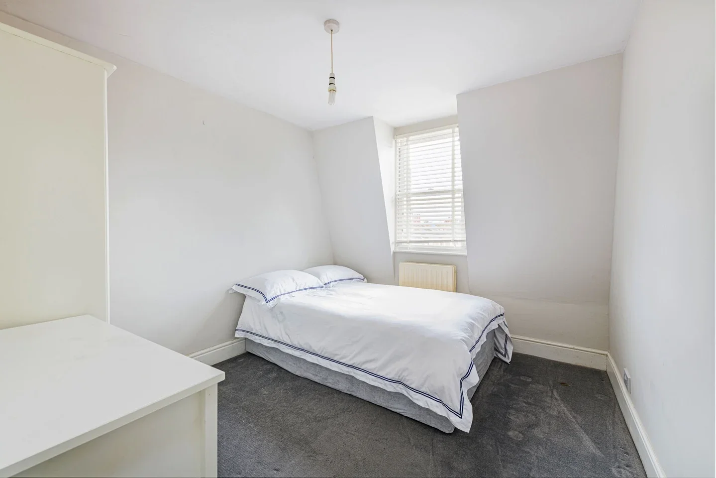 Flat Nealden Street in Greater London