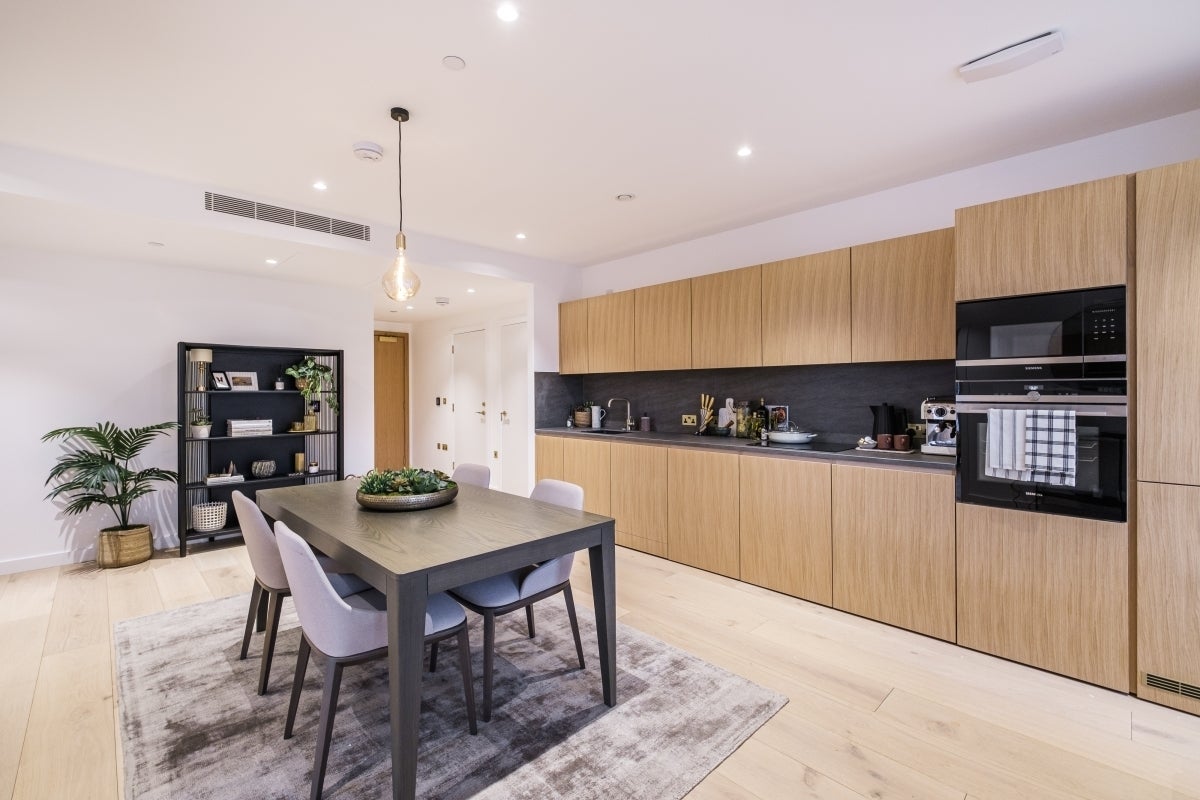 Flat Granary Street in Greater London