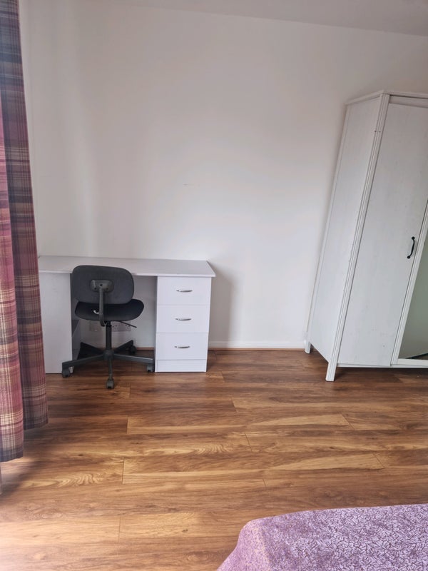 Room Arkley Road in Greater London
