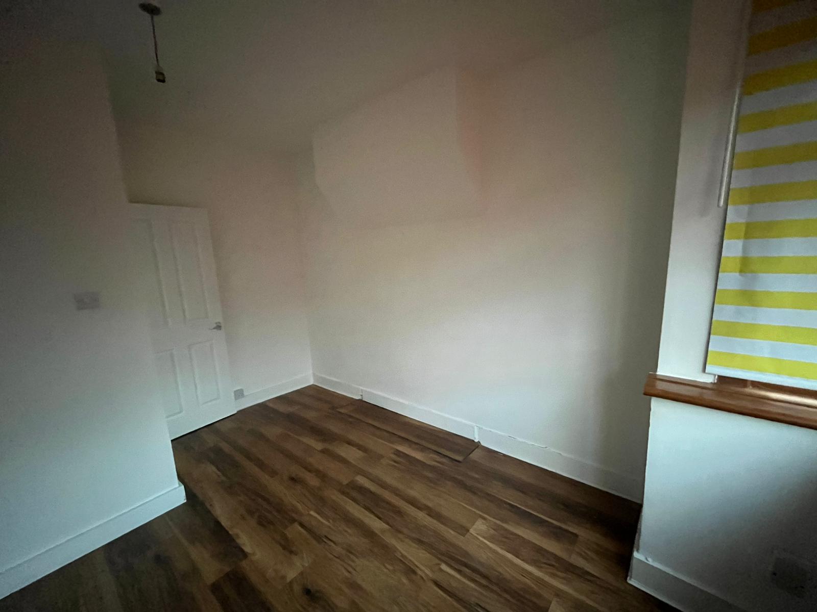 Flat Hollybush Street in Greater London