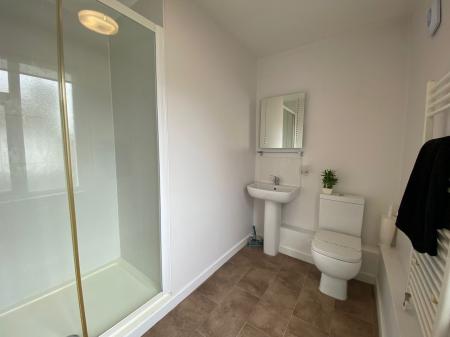 Room High Street in Huntingdonshire