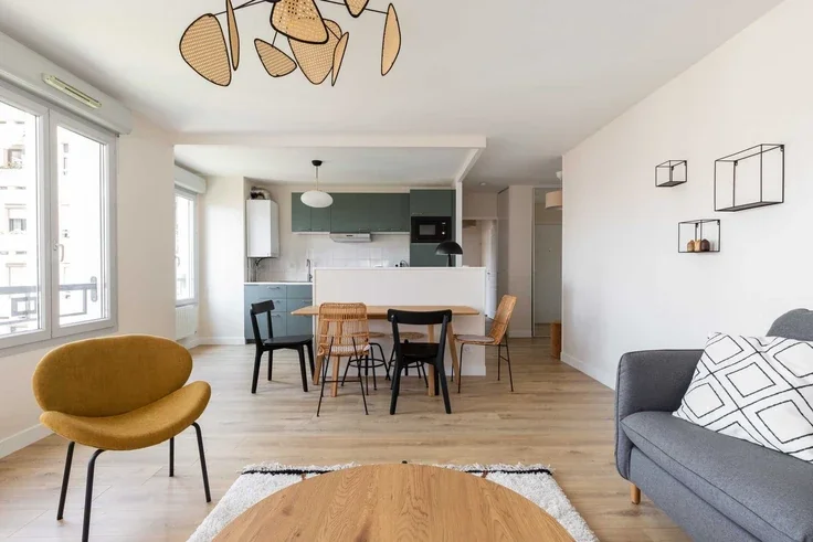 Flat Rue Francis de Pressensé in Villeurbanne
