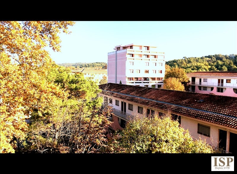 Flat Route de Berre in Aix-en-Provence