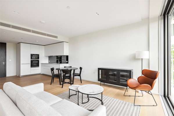 Flat Lillie Square in Greater London