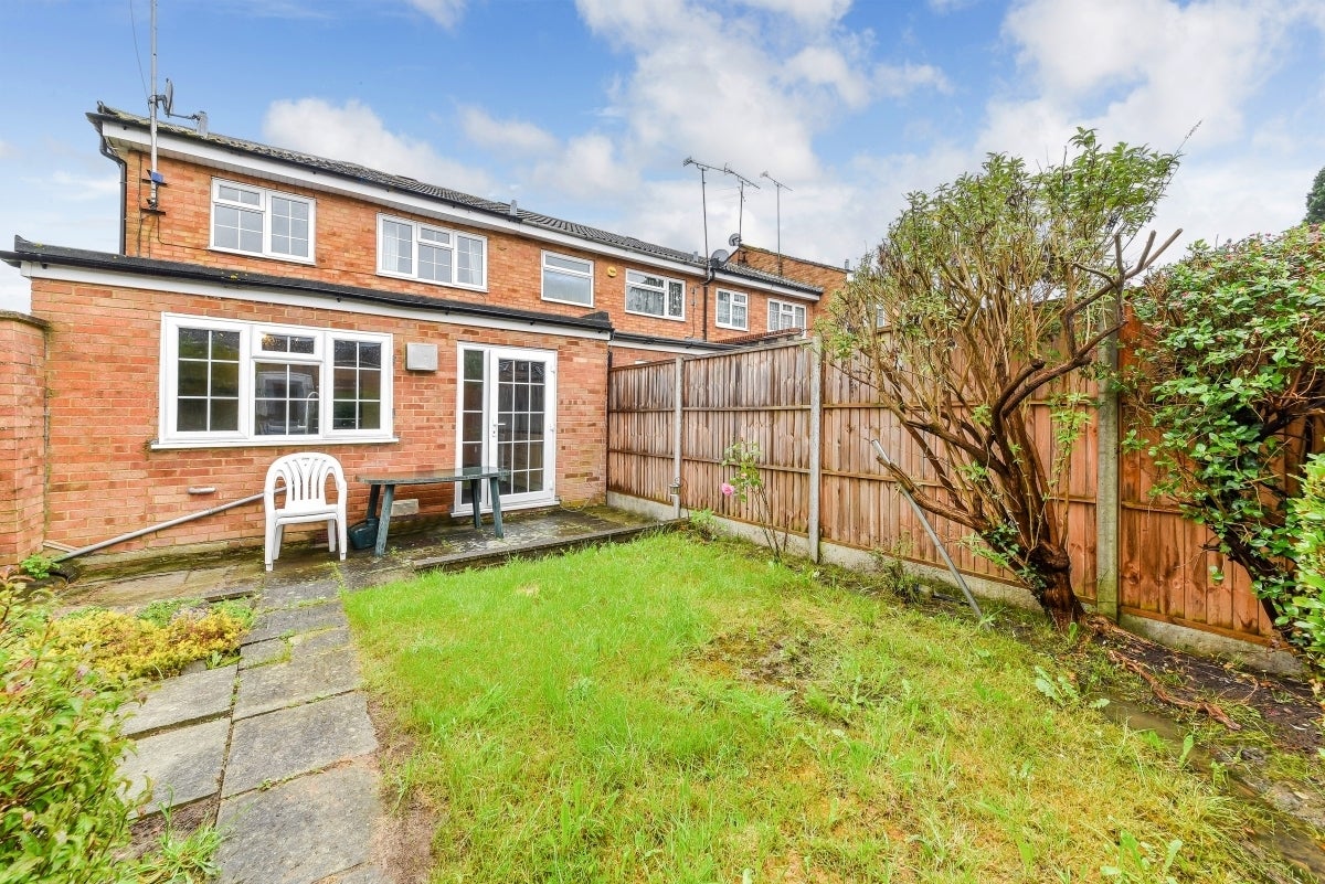 House Whitehouse Avenue in Hertsmere