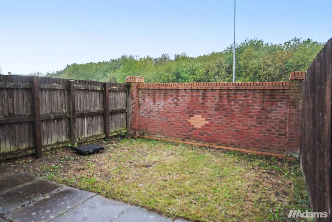 House Harebell Close in Widnes