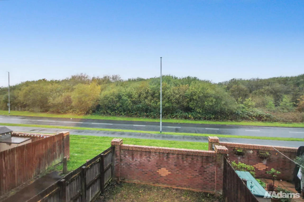 House Harebell Close in Widnes