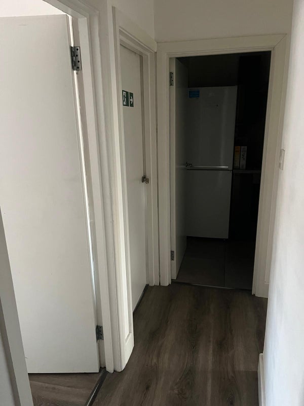 Flat Uxbridge Road in Greater London
