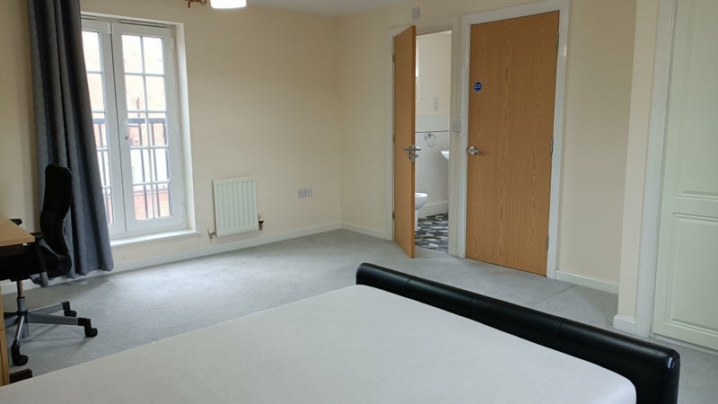 Room Plaiters Way in Braintree
