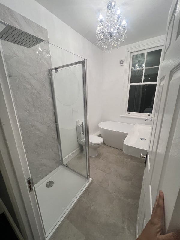 Room Pinfold Road in Greater London