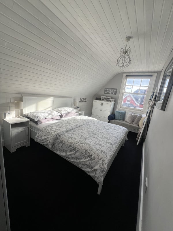 Room Pinfold Road in Greater London