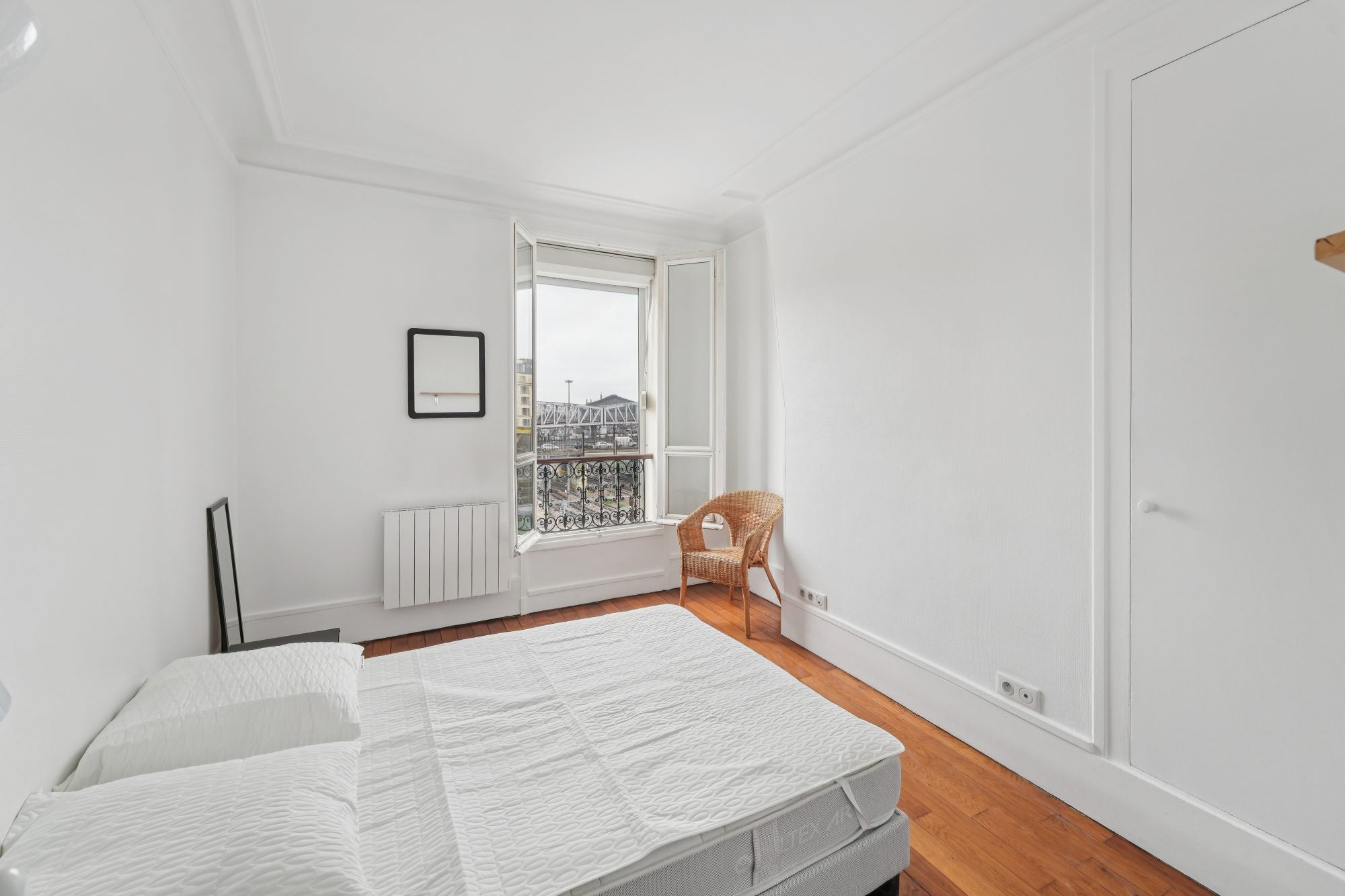 Flat Rue Jean François Lépine in Paris